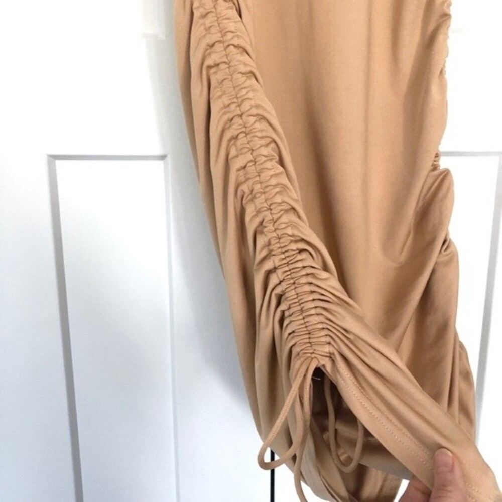 ❤️ Superdown Cory Ruched Side Mini Dress in Nude/Tan - XL - Picture 7 of 10